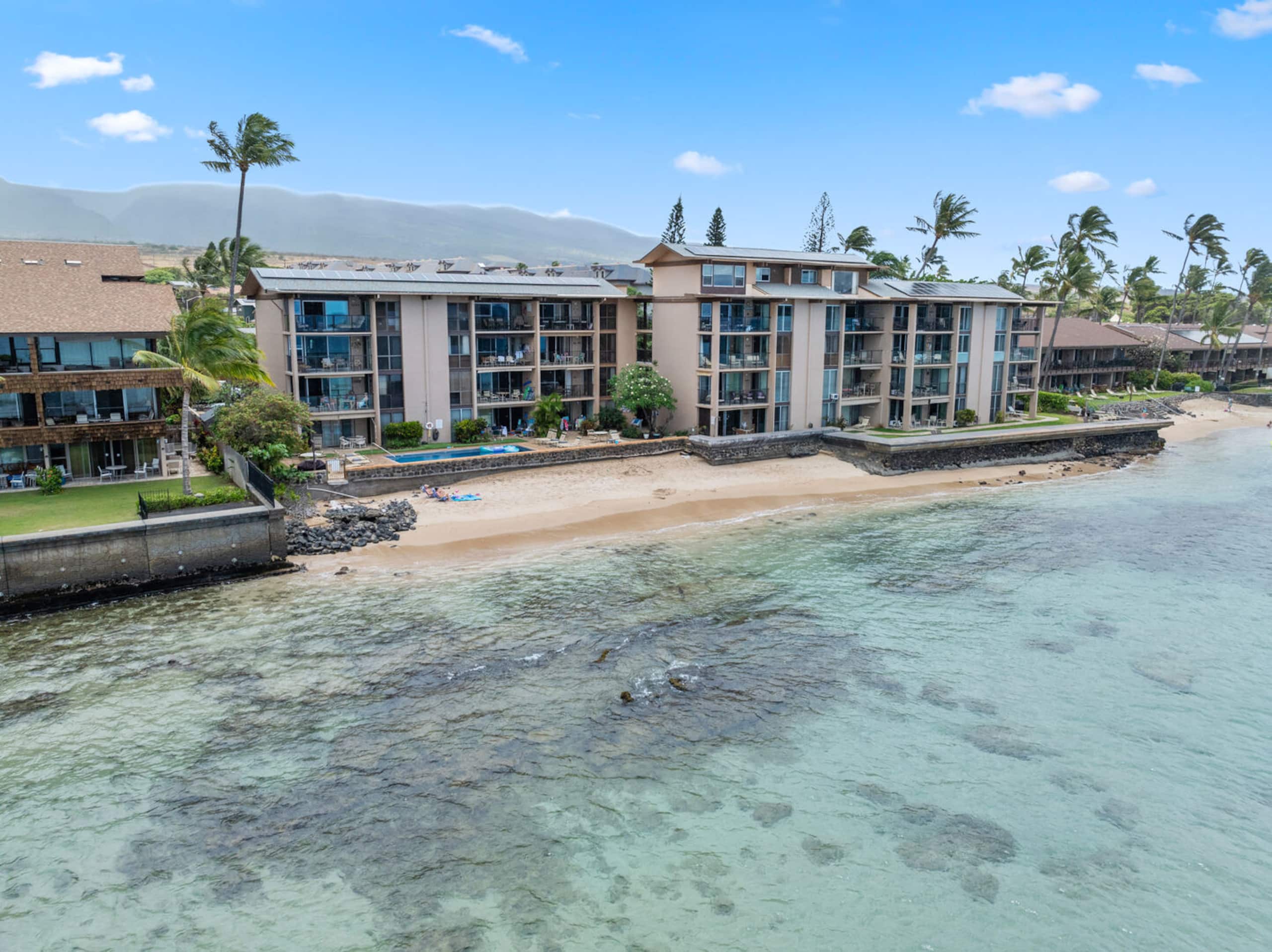 Condo in Lahaina · ★4.43 · 1 bedroom · 2 beds · 1 private bath - Image 35