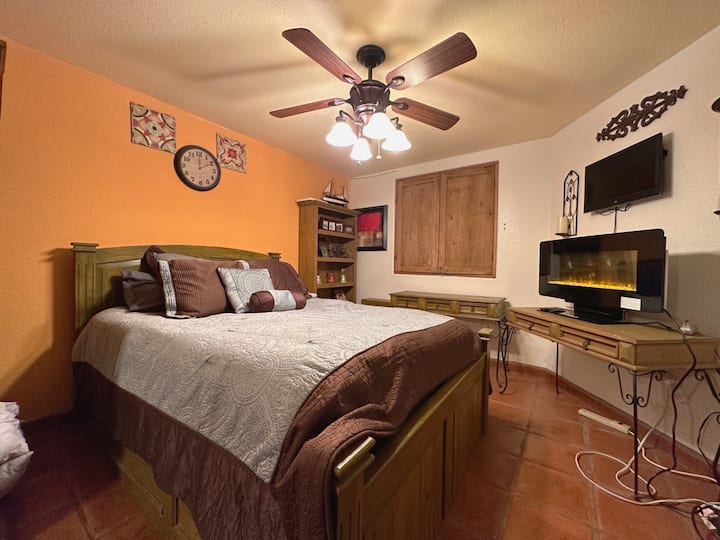 Ocean-view Work Haven | Pool, Gym & Fast Wi-fi - Rosarito