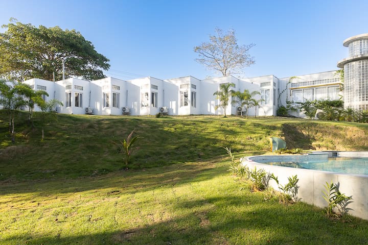 AcoModo Rentals managed Airbnb listing 2