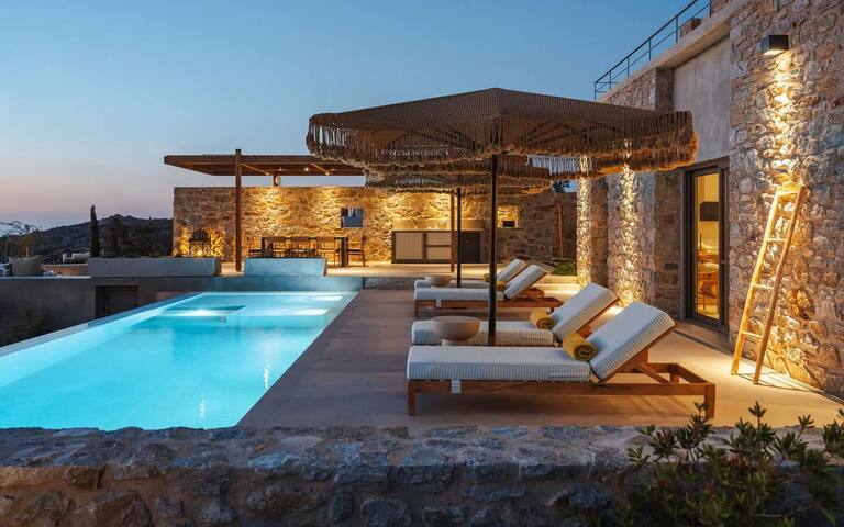 Theros Villa I gallery image 3