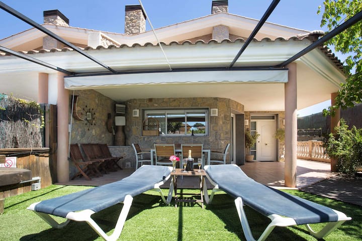 Accommodations Villa Moles