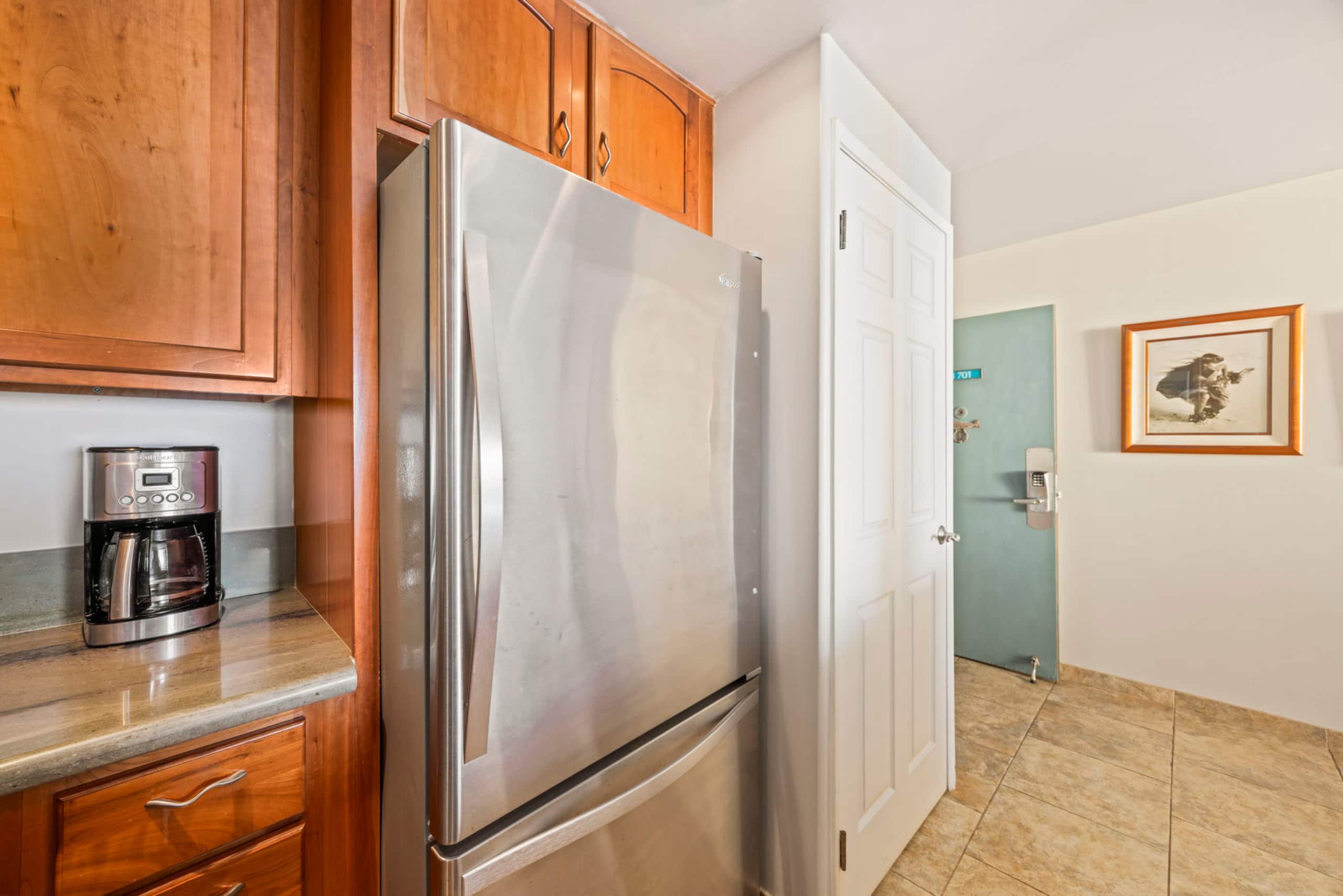Condo in Lahaina · ★4.88 · 2 bedrooms · 3 beds · 2 baths - Image 15
