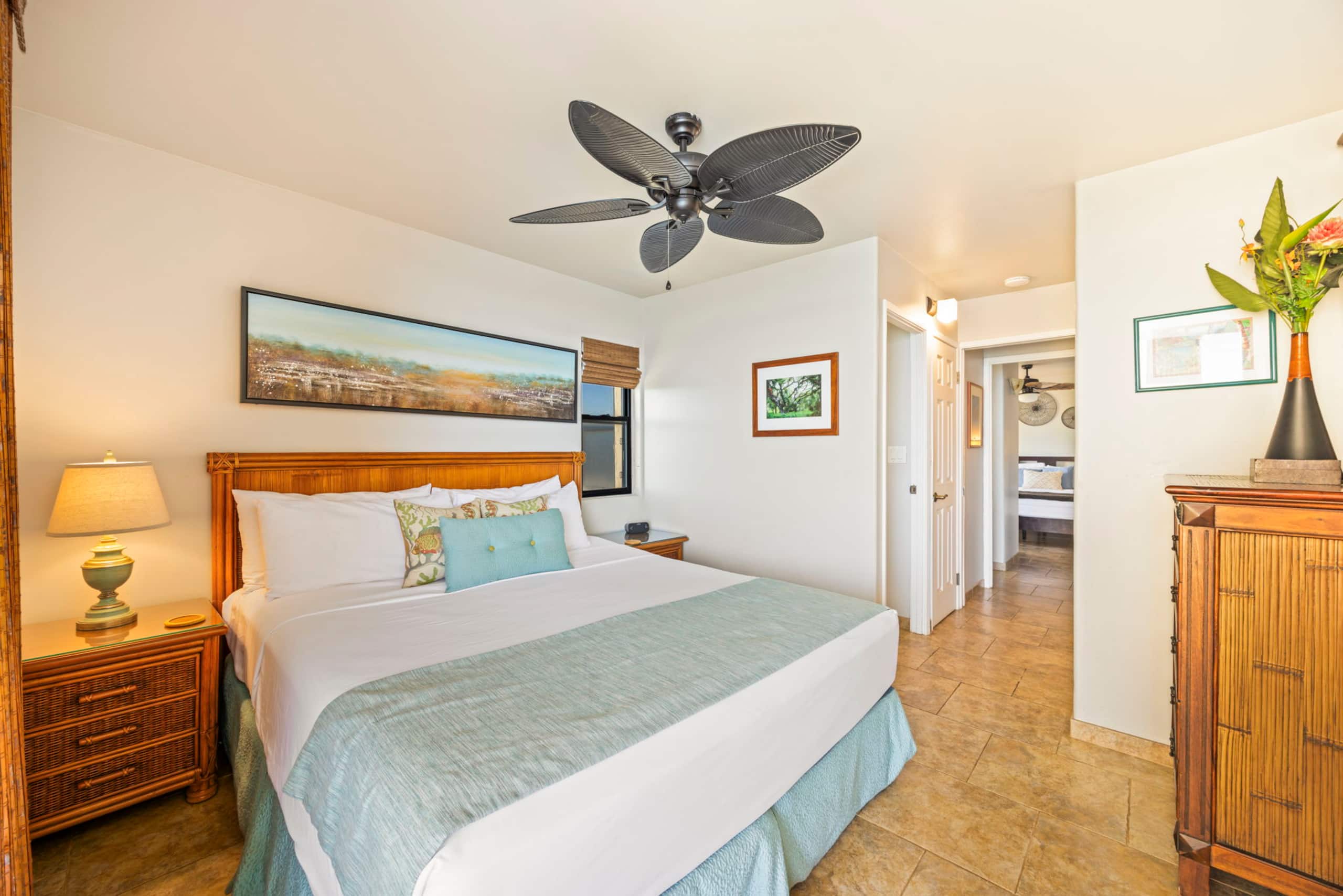 Condo in Lahaina · ★4.88 · 2 bedrooms · 3 beds · 2 baths - Image 27