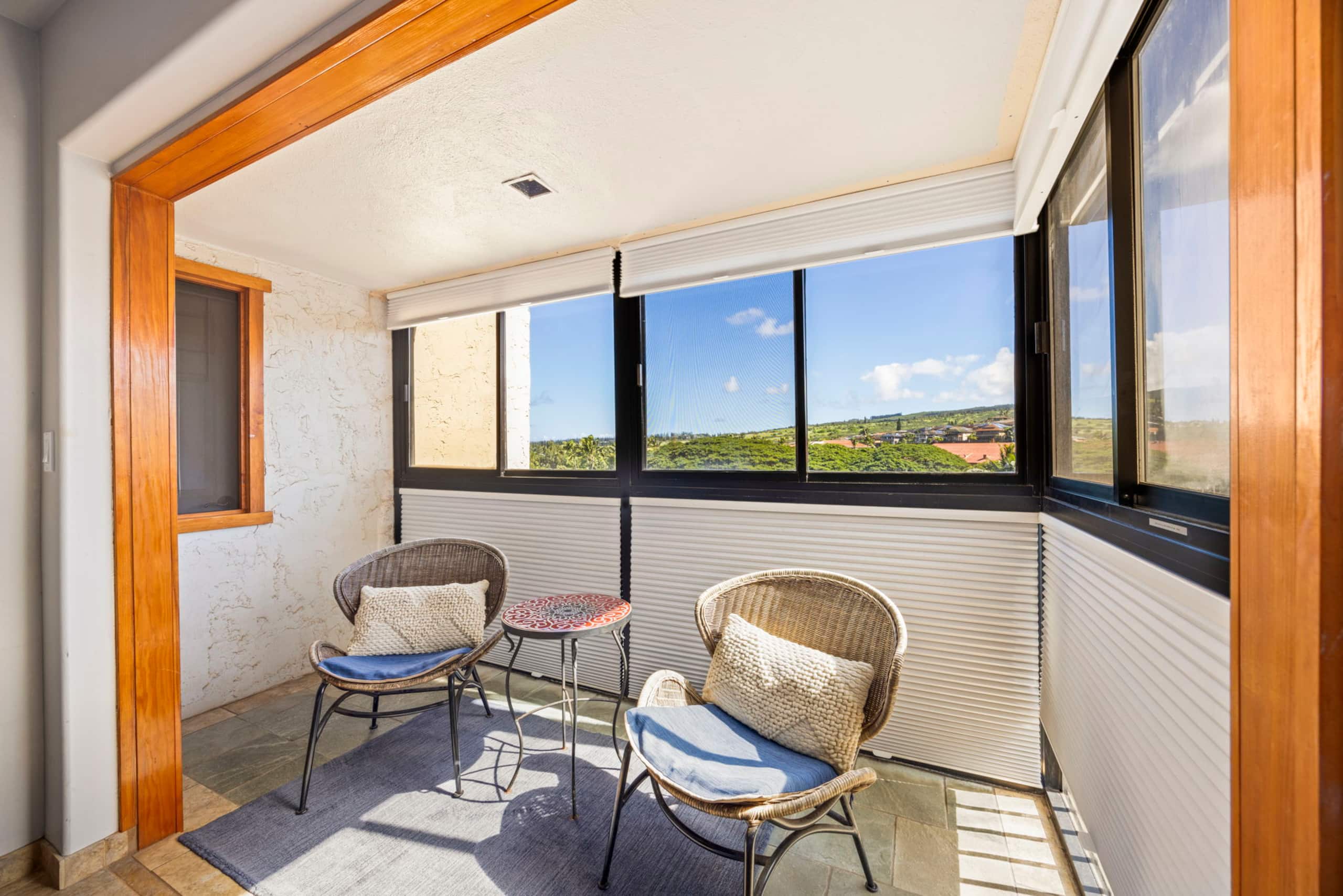 Condo in Lahaina · ★4.88 · 2 bedrooms · 3 beds · 2 baths - Image 2