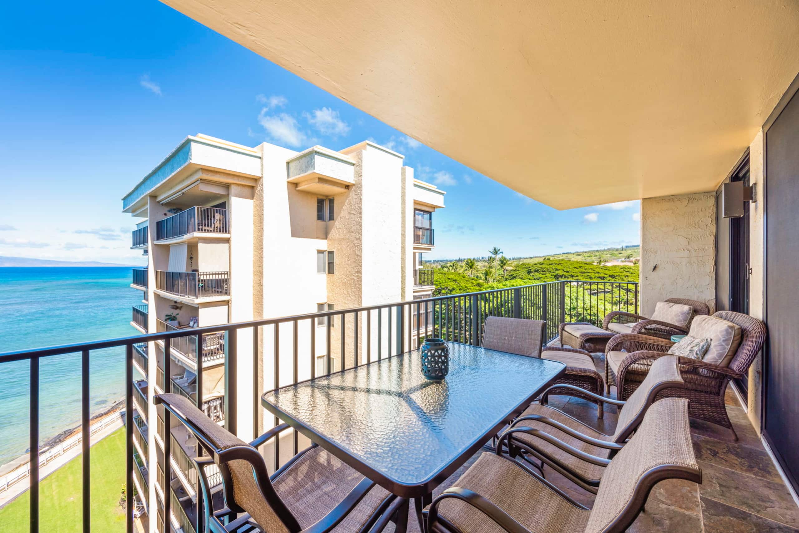 Condo in Lahaina · ★4.88 · 2 bedrooms · 3 beds · 2 baths - Image 35