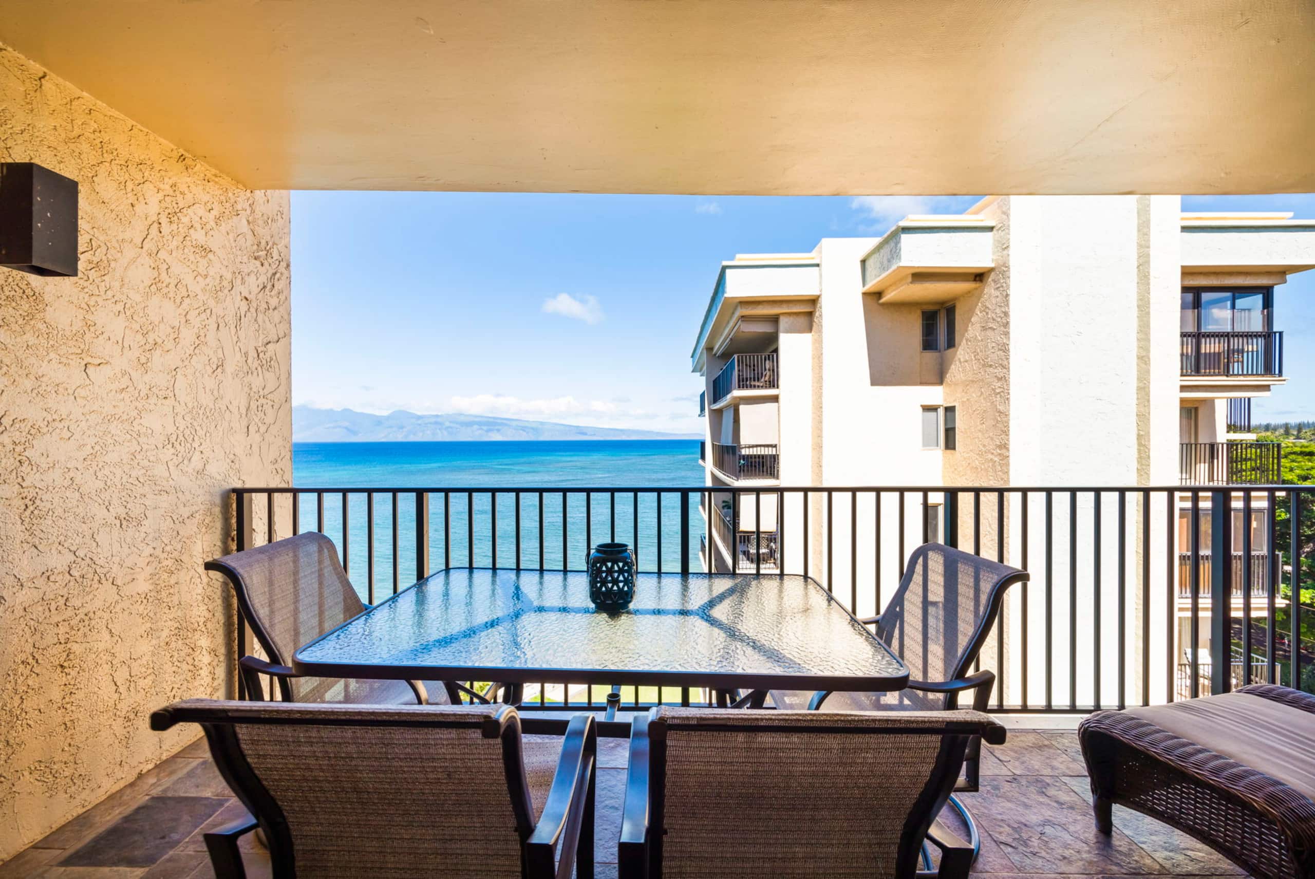 Condo in Lahaina · ★4.88 · 2 bedrooms · 3 beds · 2 baths - Image 36
