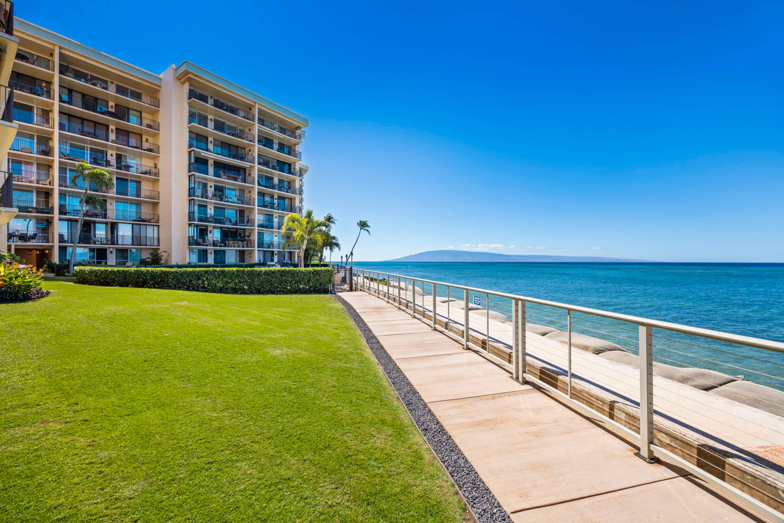 Condo in Lahaina · ★4.88 · 2 bedrooms · 3 beds · 2 baths - Image 48