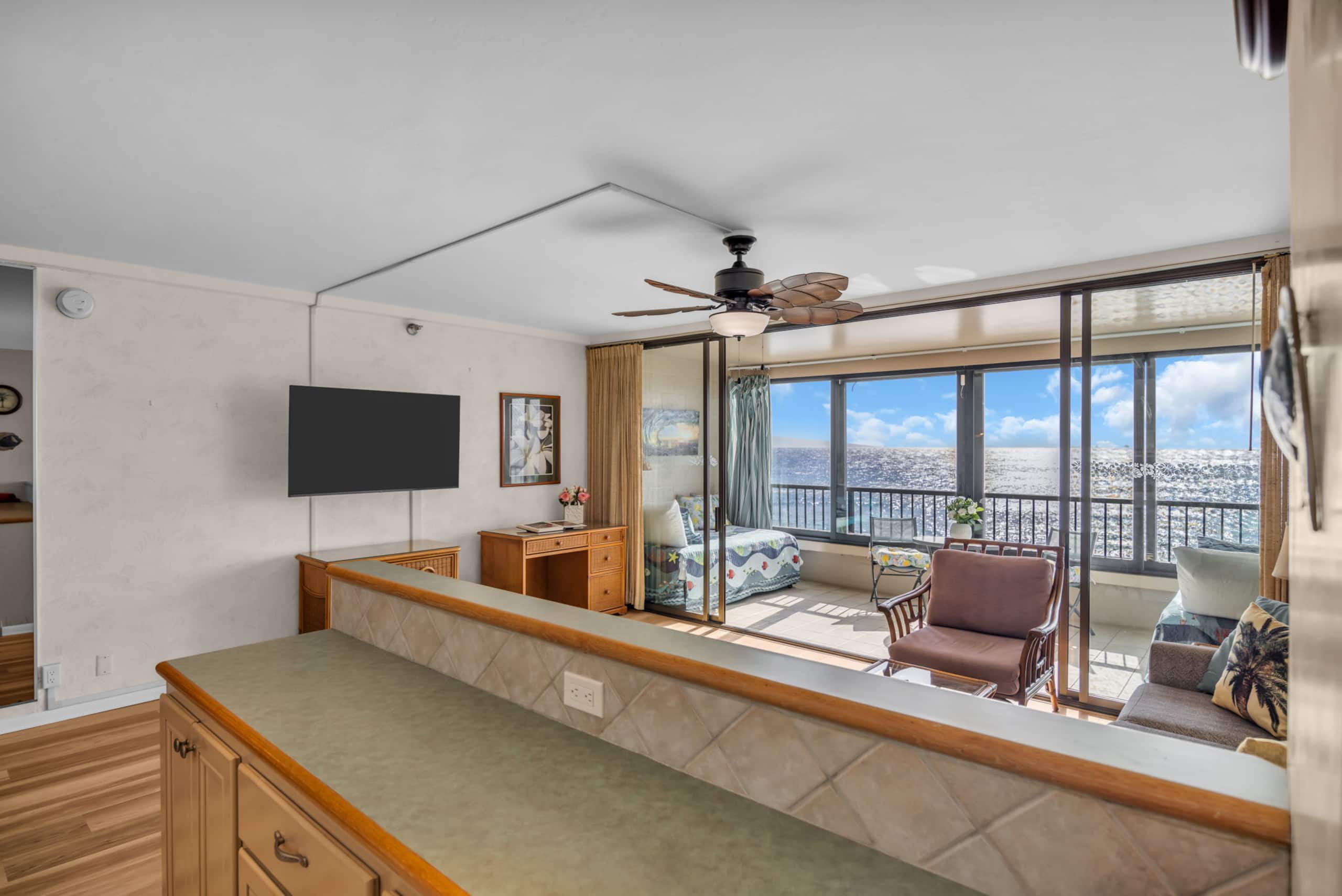 Condo in Lahaina · ★4.75 · 1 bedroom · 2 beds · 1 bath - Image 8