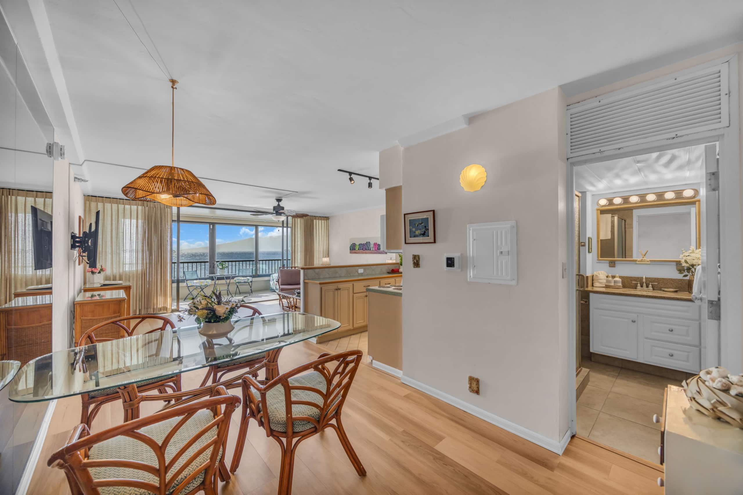 Condo in Lahaina · ★4.75 · 1 bedroom · 2 beds · 1 bath - Image 15