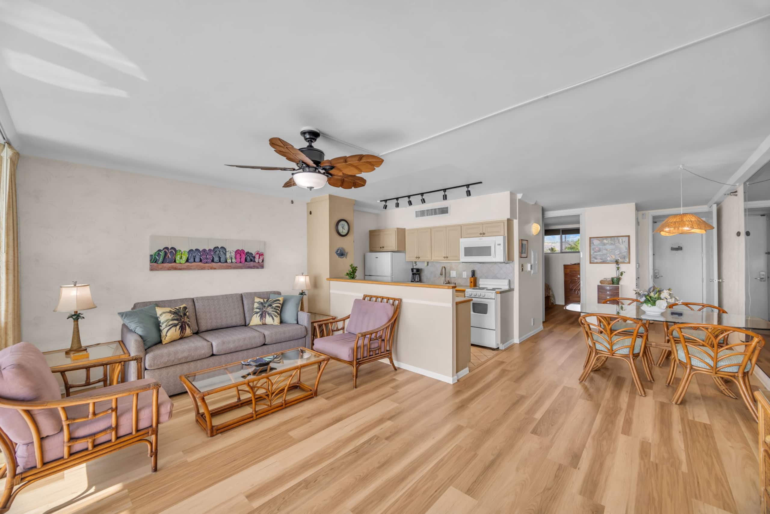 Condo in Lahaina · ★4.75 · 1 bedroom · 2 beds · 1 bath - Image 4
