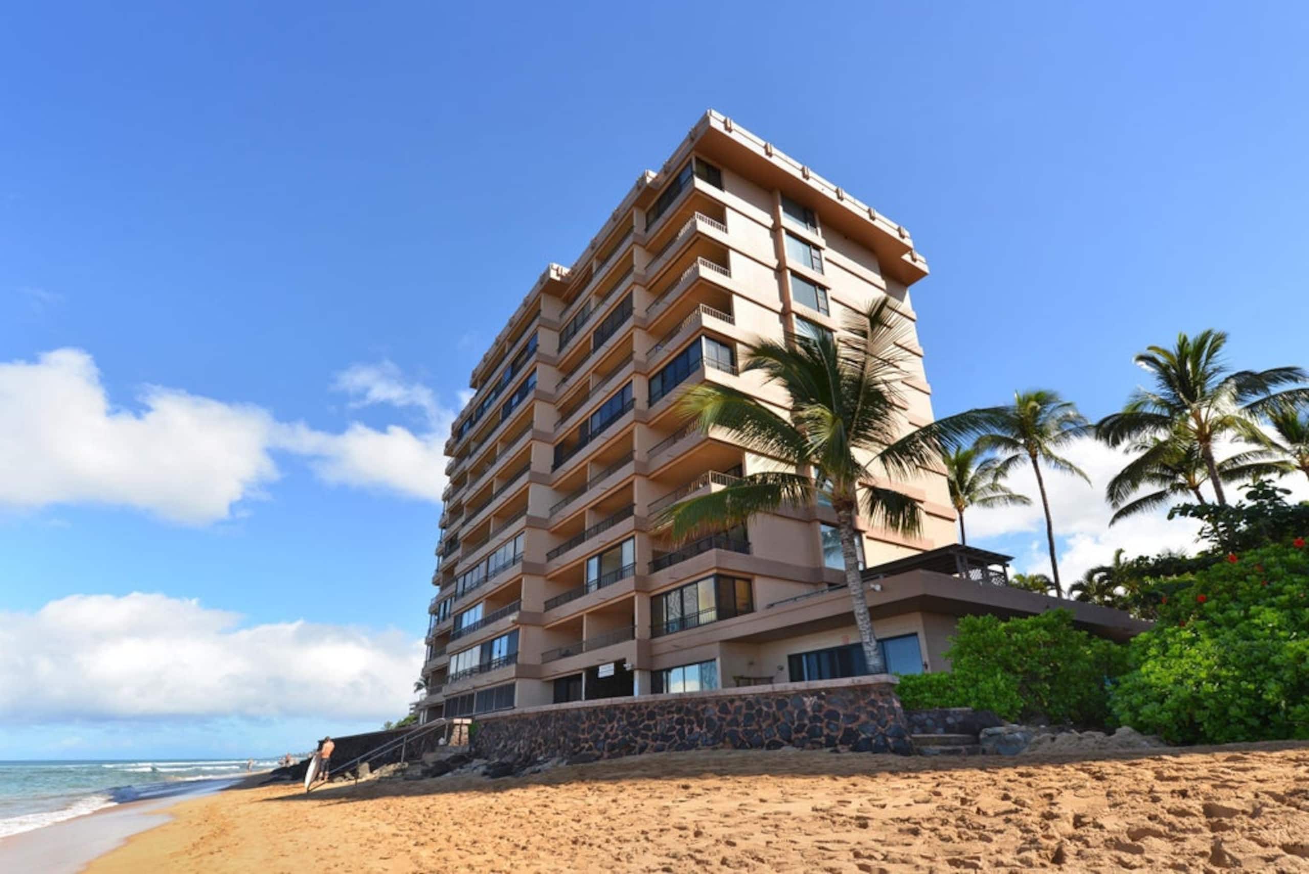 Condo in Lahaina · ★4.75 · 1 bedroom · 2 beds · 1 bath - Image 37
