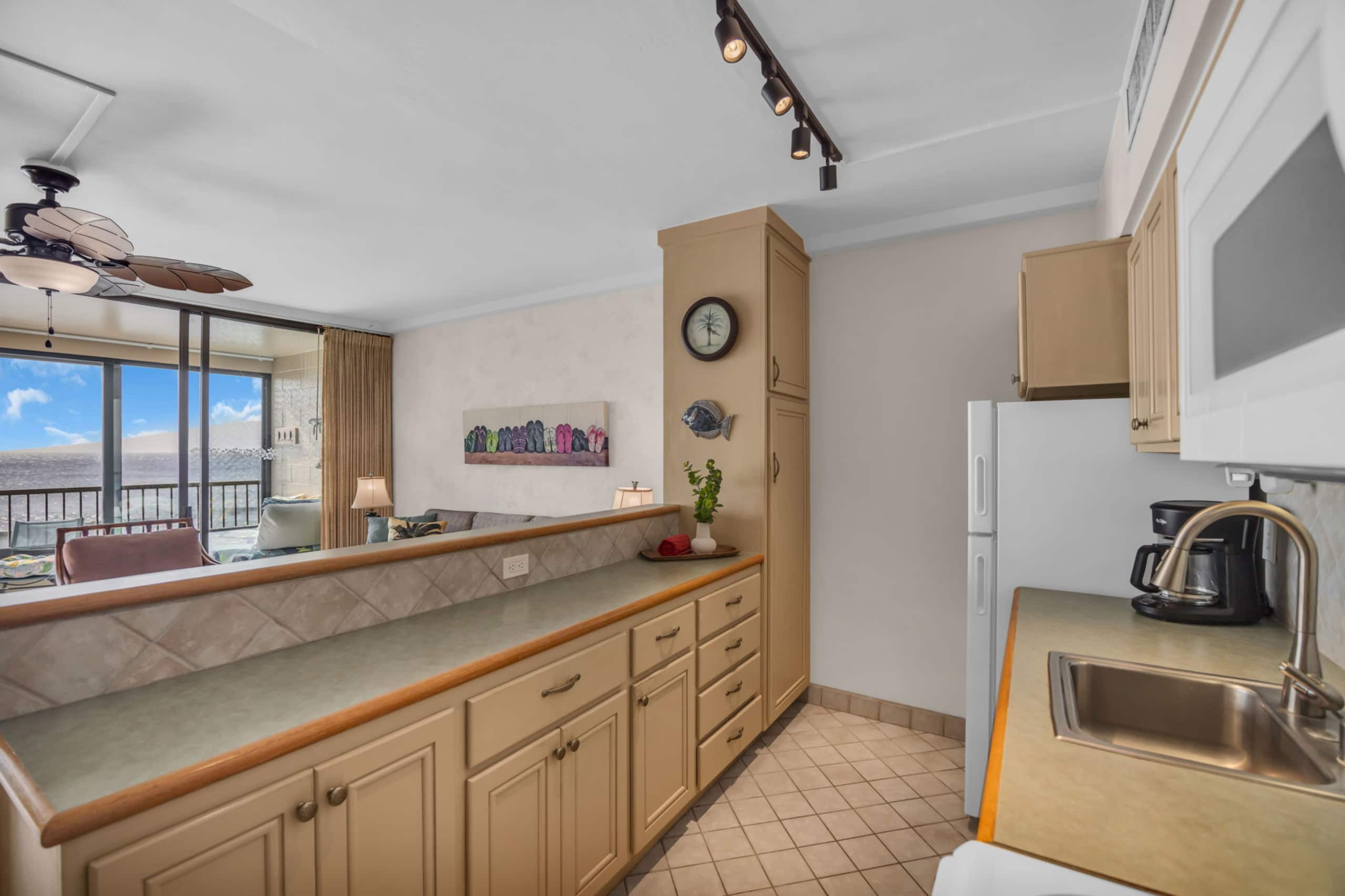 Condo in Lahaina · ★4.75 · 1 bedroom · 2 beds · 1 bath - Image 11