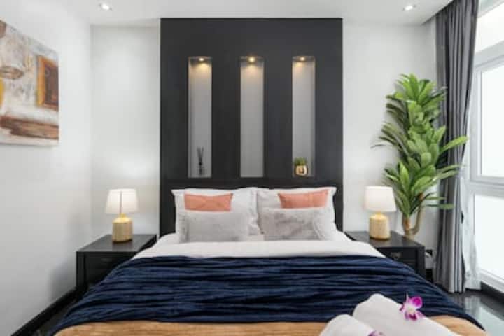 Вила со приватен базен и 3 спални соби во Palm Oasis