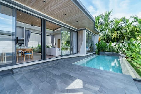 Stylish 2BR Naiton Aileen Villa w/ Private Pool