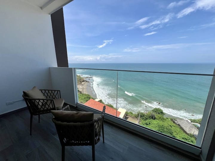 601 - Wonderful ocean view and infinity pool