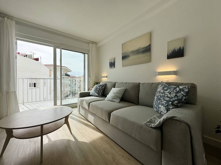 Apartment In The Center Of Nerja With Parking - Nerja