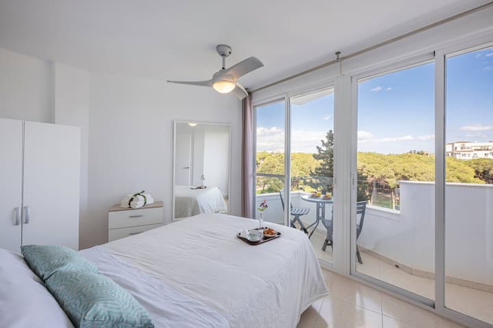 Marvellous 1br Beachfront Flat Parking And Pool - Calahonda