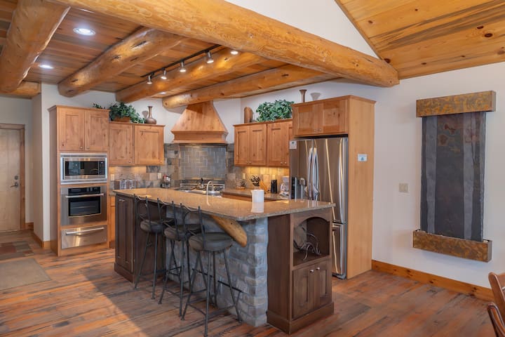 Elysian Destination Properties managed Airbnb listing 3