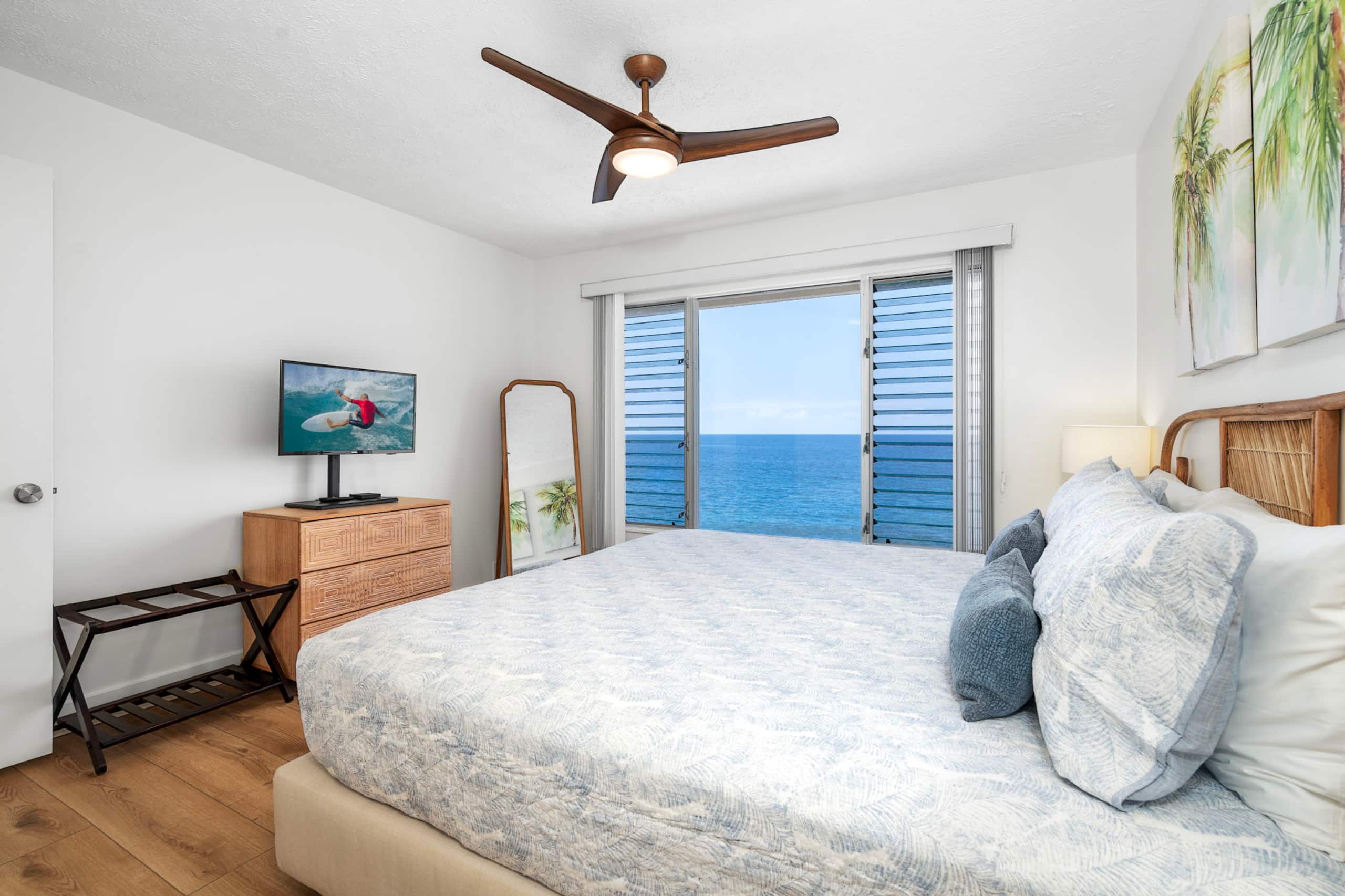 Condo in Kailua-Kona · ★4.8 · 2 bedrooms · 4 beds · 2 baths - Image 3