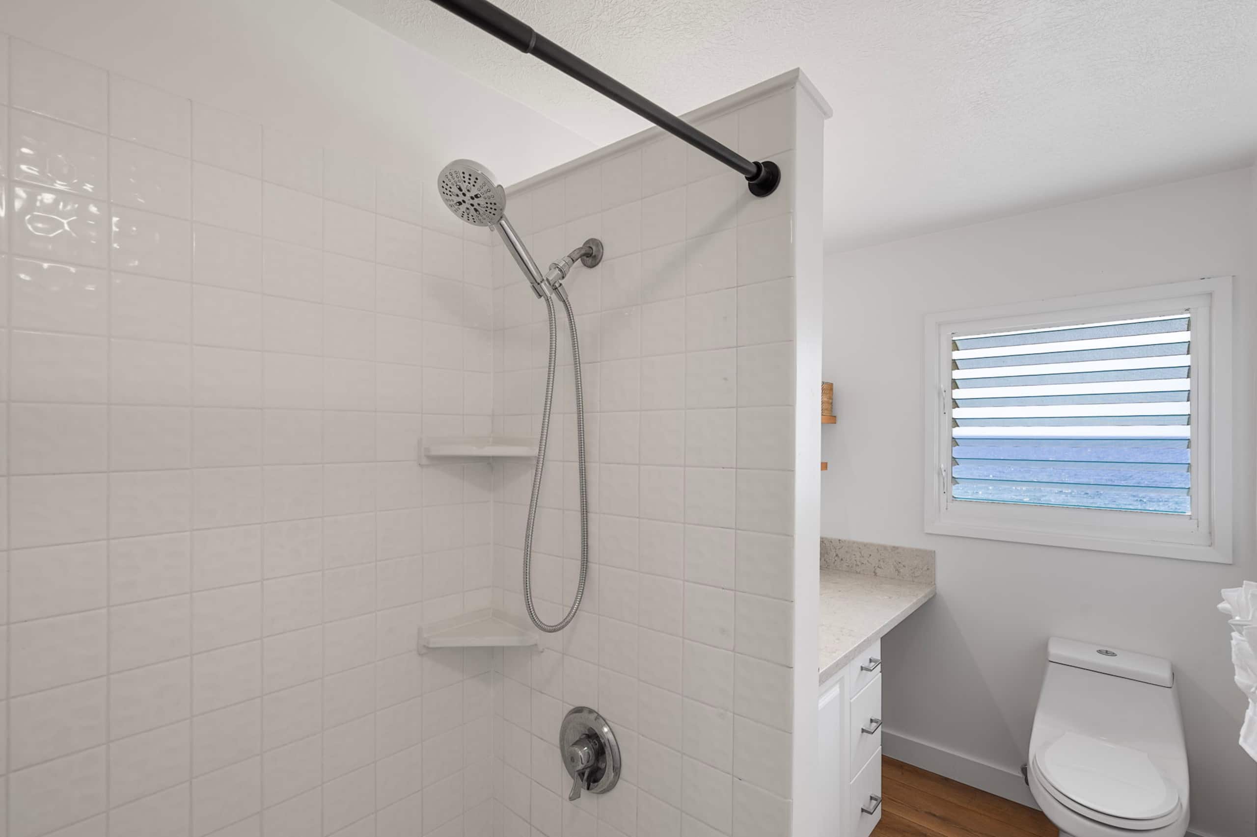 Condo in Kailua-Kona · ★4.8 · 2 bedrooms · 4 beds · 2 baths - Image 12