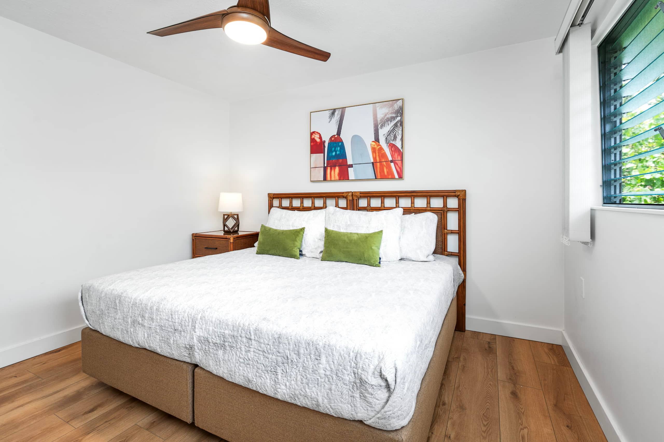 Condo in Kailua-Kona · ★4.8 · 2 bedrooms · 4 beds · 2 baths - Image 8