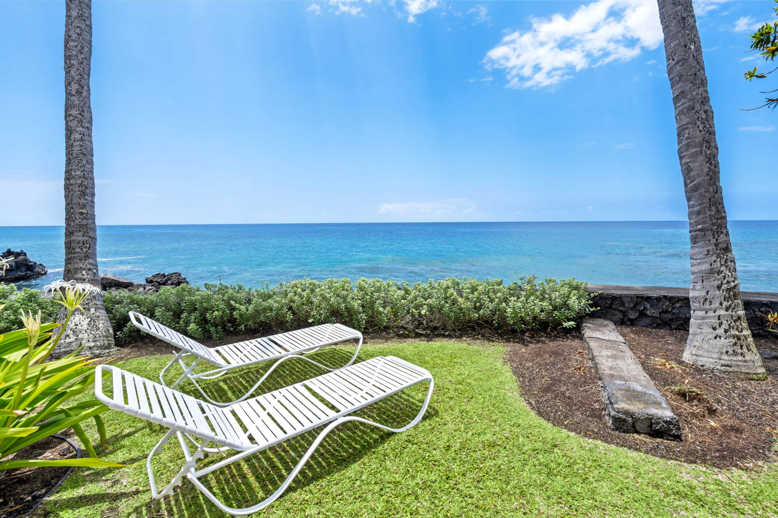Condo in Kailua-Kona · ★4.8 · 2 bedrooms · 4 beds · 2 baths - Image 26