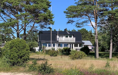 Cozy home in Tofta with WiFi