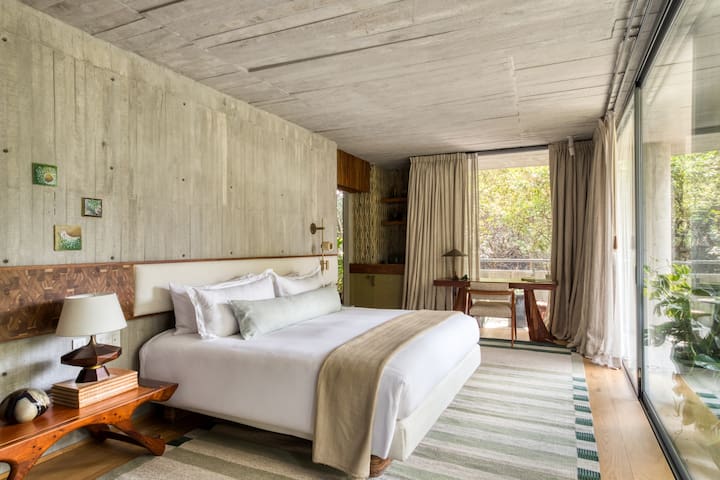 2BR Perfect Location Designer’s Luxury gallery image 2