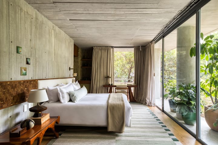 2BR Perfect Location Designer’s Luxury gallery image 3