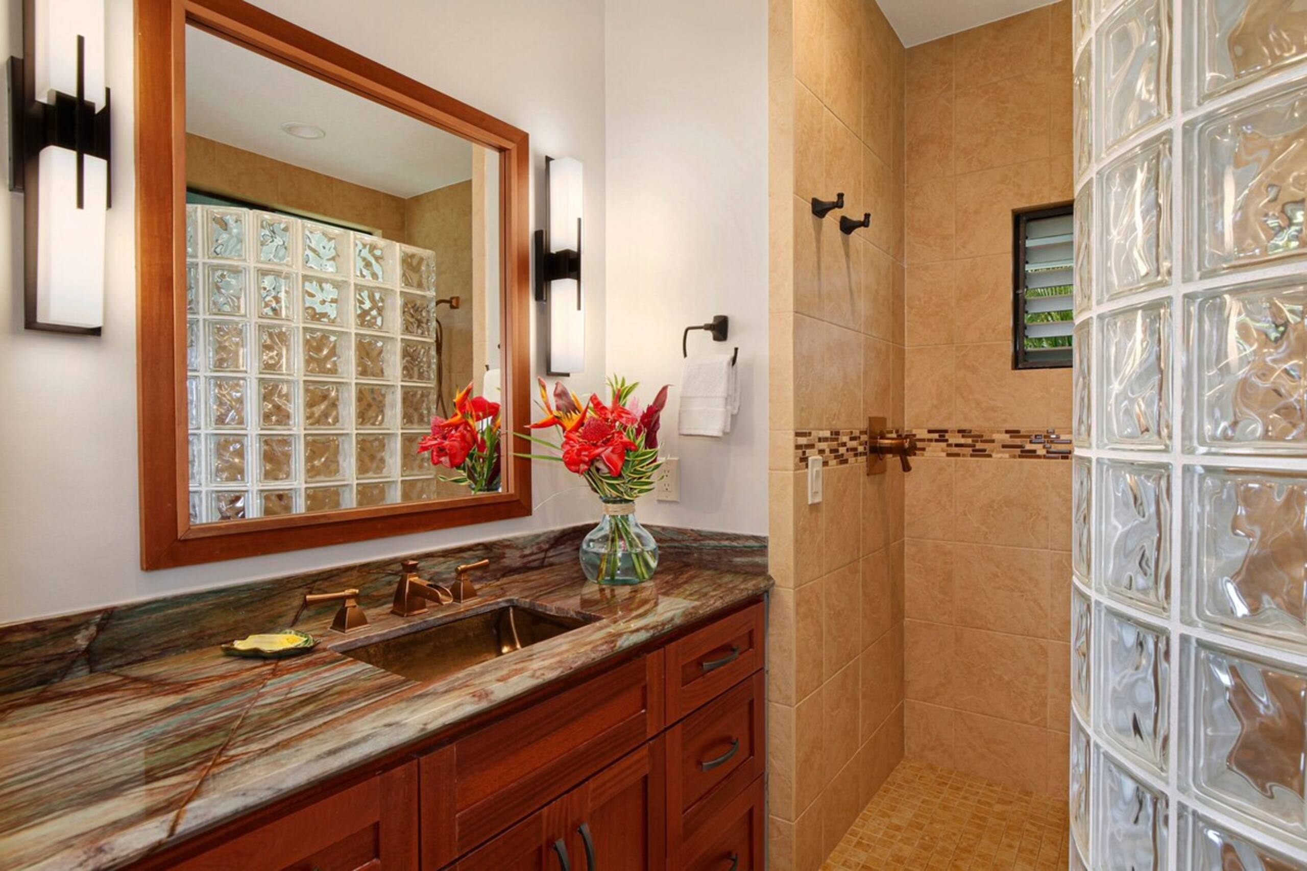 Home in Koloa · ★5.0 · 3 bedrooms · 3 beds · 3.5 baths - Image 24