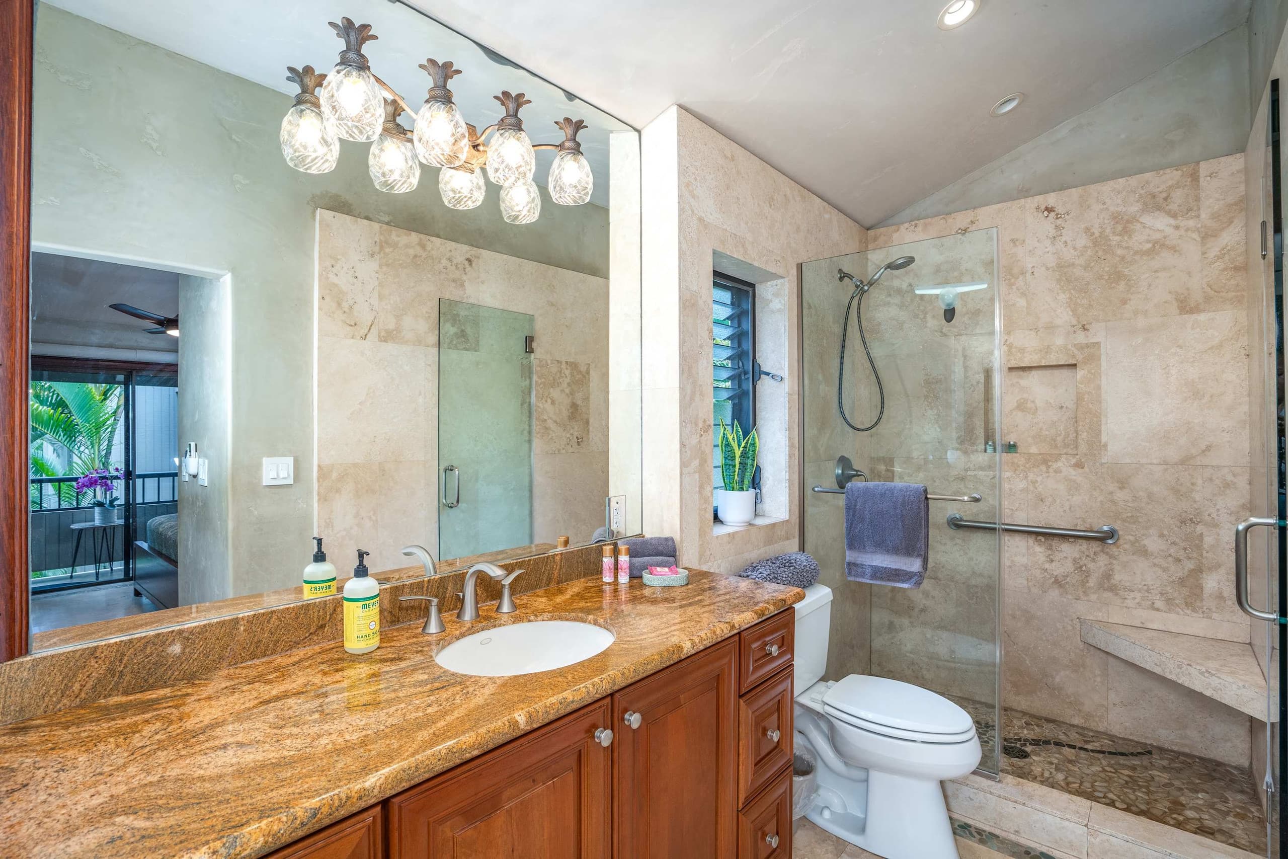 Condo in Kihei · ★5.0 · 2 bedrooms · 3 beds · 2 baths - Image 25