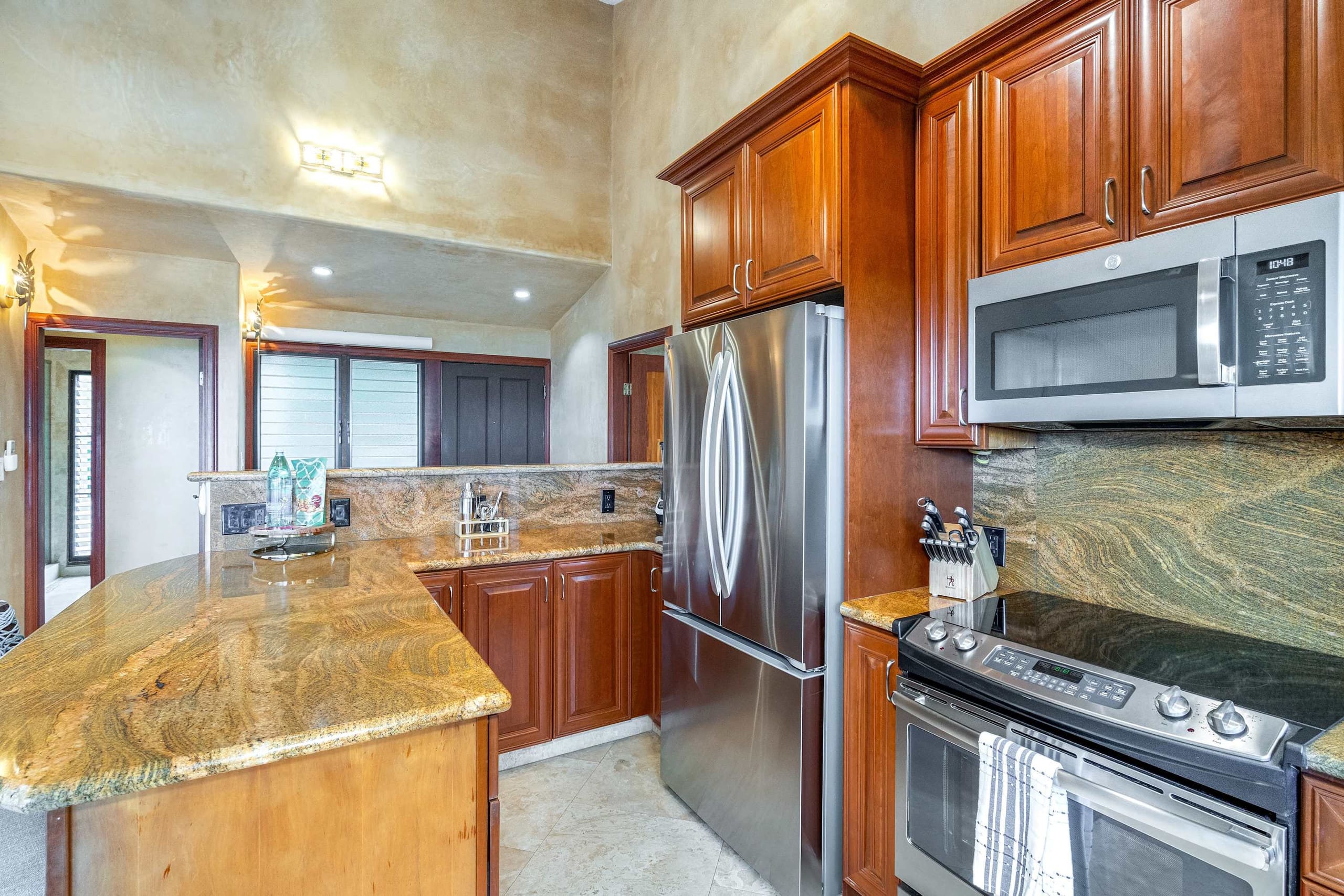 Condo in Kihei · ★5.0 · 2 bedrooms · 3 beds · 2 baths - Image 10