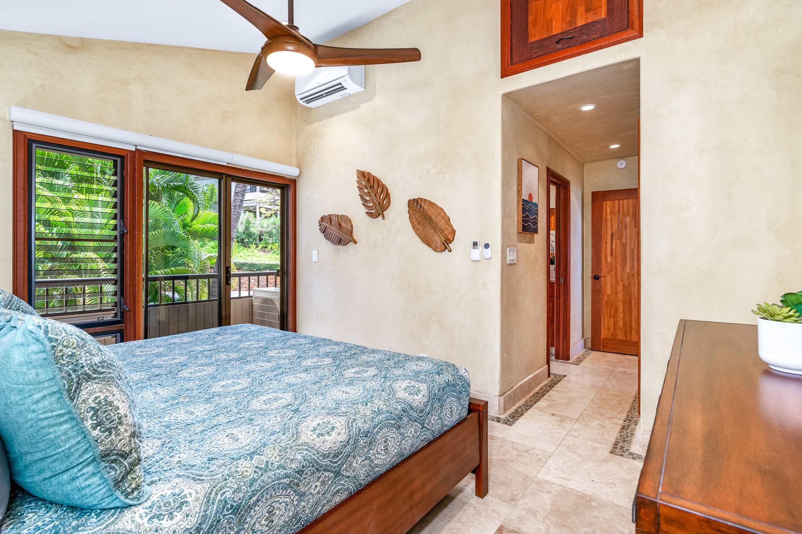 Condo in Kihei · ★5.0 · 2 bedrooms · 3 beds · 2 baths - Image 17