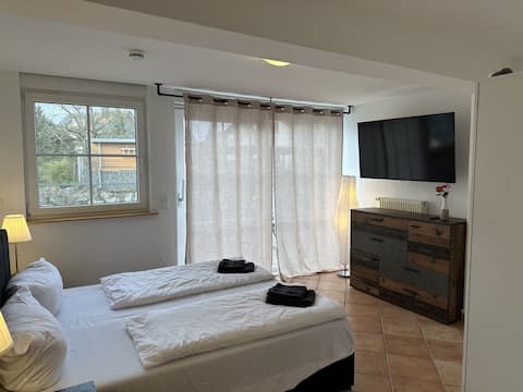 Top Airbnb: Holiday Apartment 2 - 2 separate bedrooms in Rust