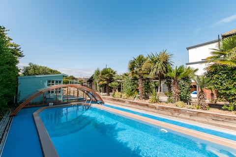 Botany Bay Beach House - Stunning Sea Views