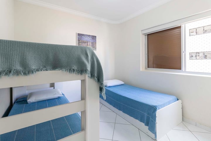  No quarto 2 há 1 beliche e 1 bicama