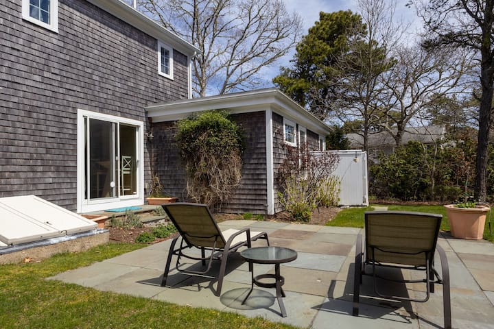 Katama - Walk To Town & Beach! - Edgartown, MA
