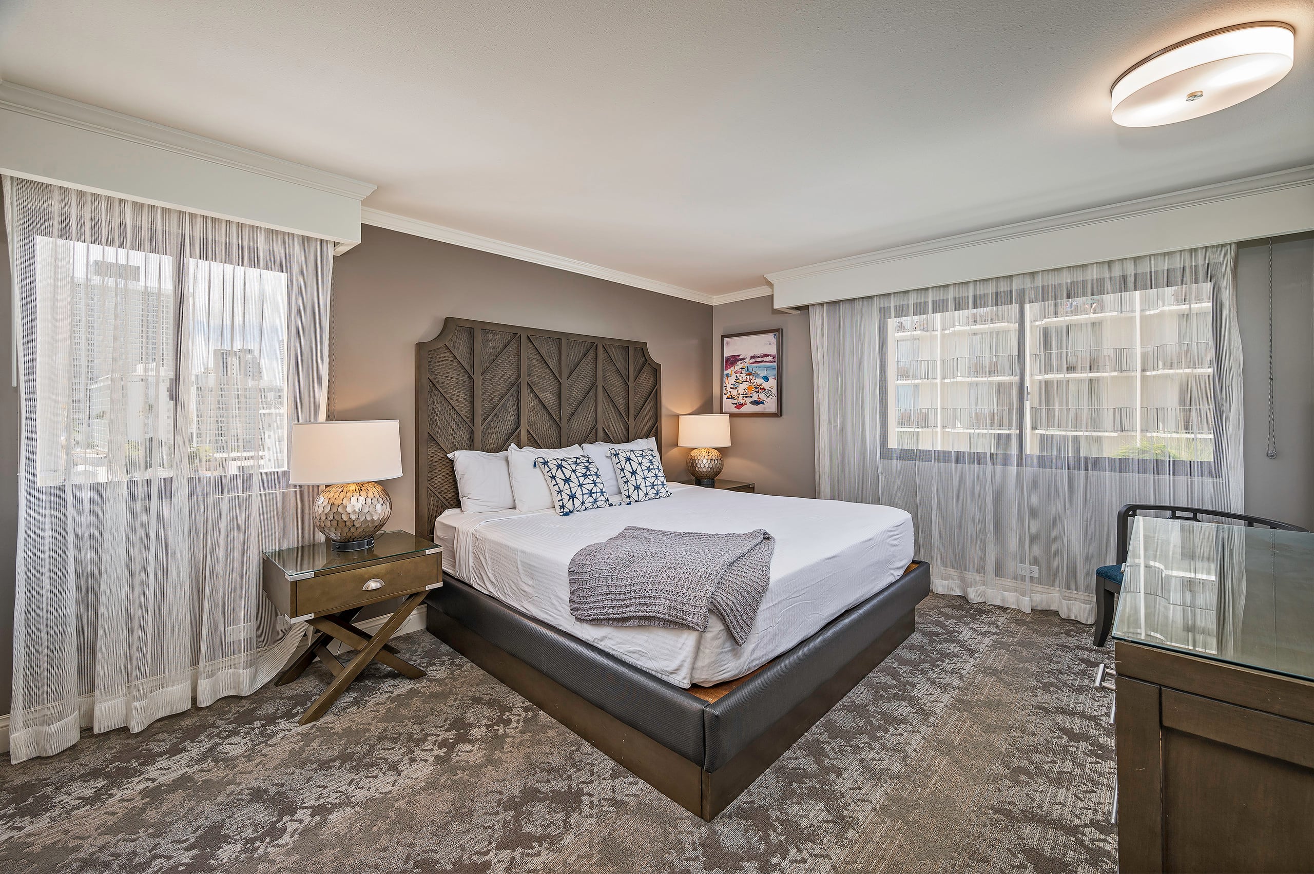 Condo in Honolulu · ★4.9 · 2 bedrooms · 4 beds · 2 private baths - Image 9