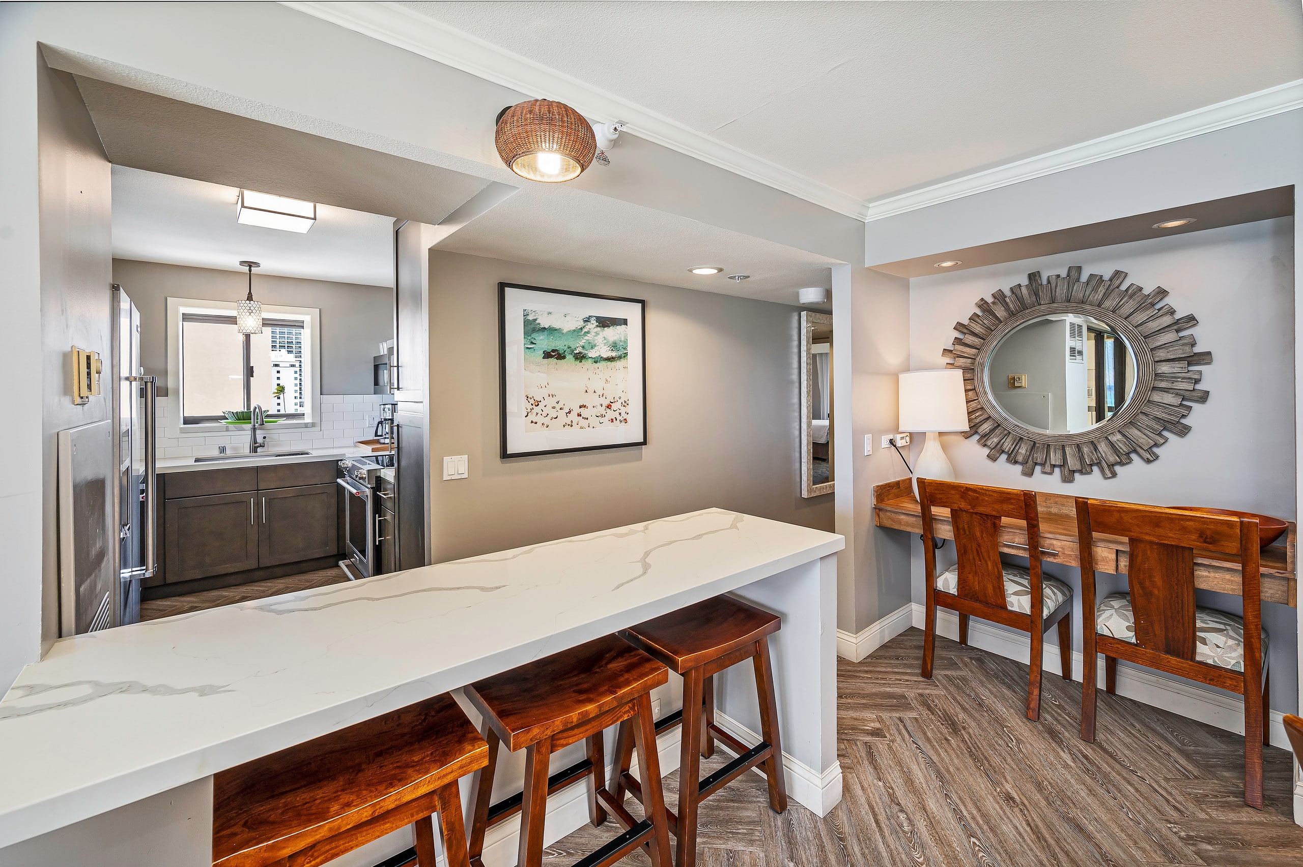 Condo in Honolulu · ★4.9 · 2 bedrooms · 4 beds · 2 private baths - Image 8