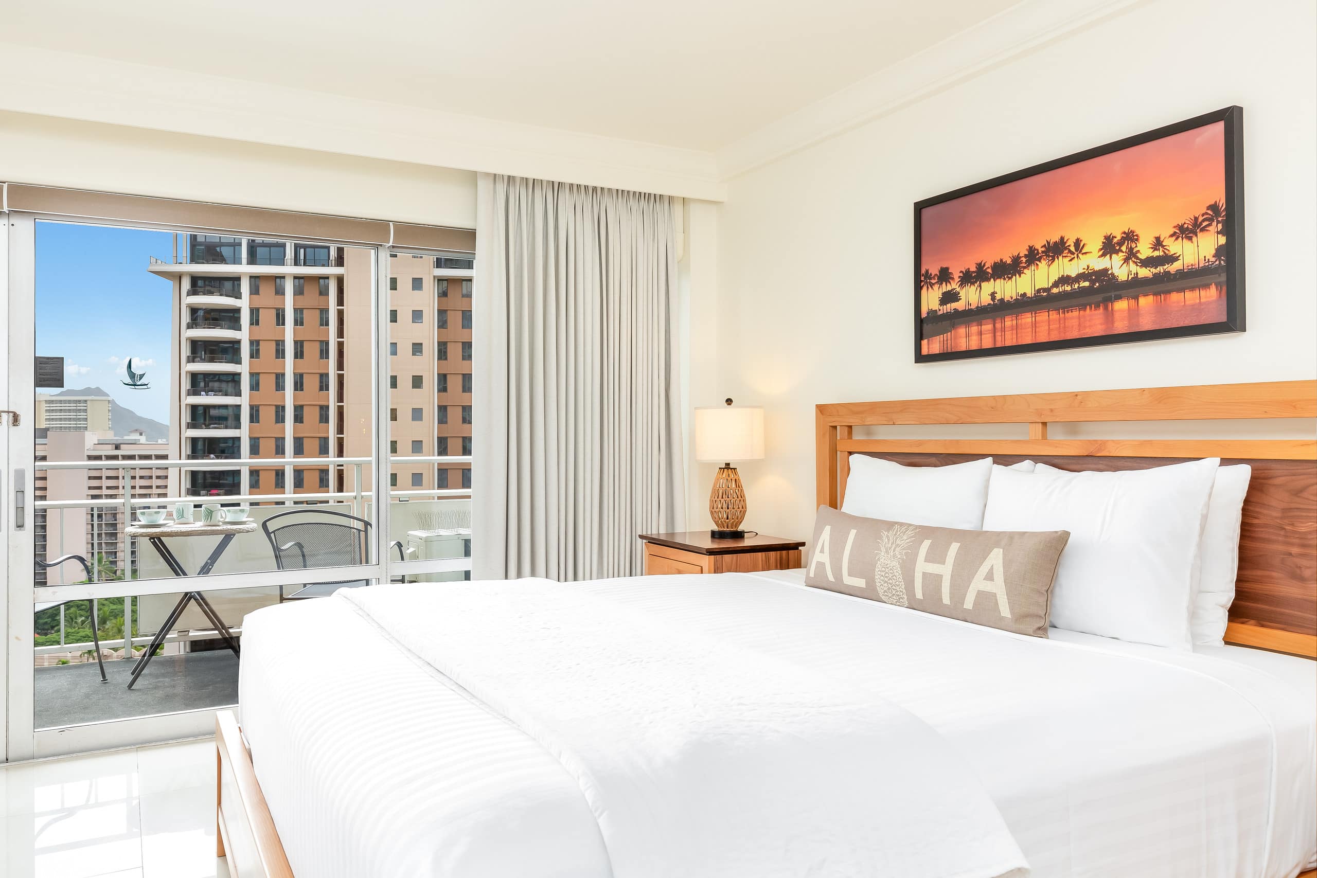 Condo in Honolulu · ★4.94 · 1 bedroom · 2 beds · 1 bath - Image 12