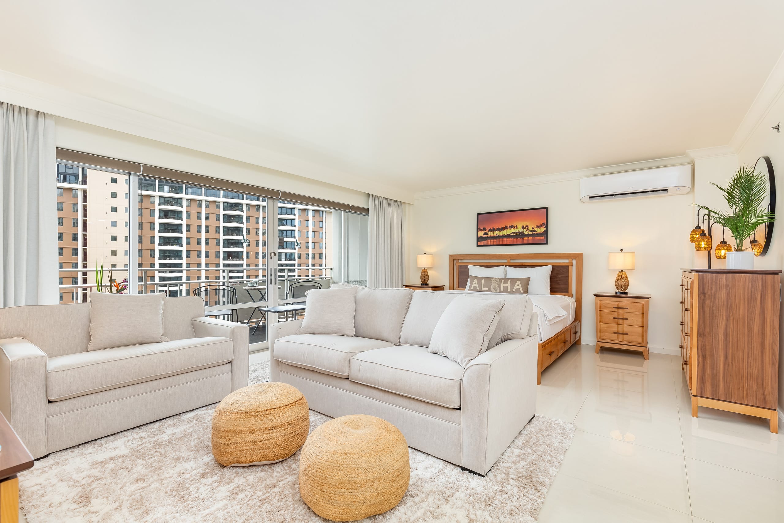 Condo in Honolulu · ★4.94 · 1 bedroom · 2 beds · 1 bath - Image 2