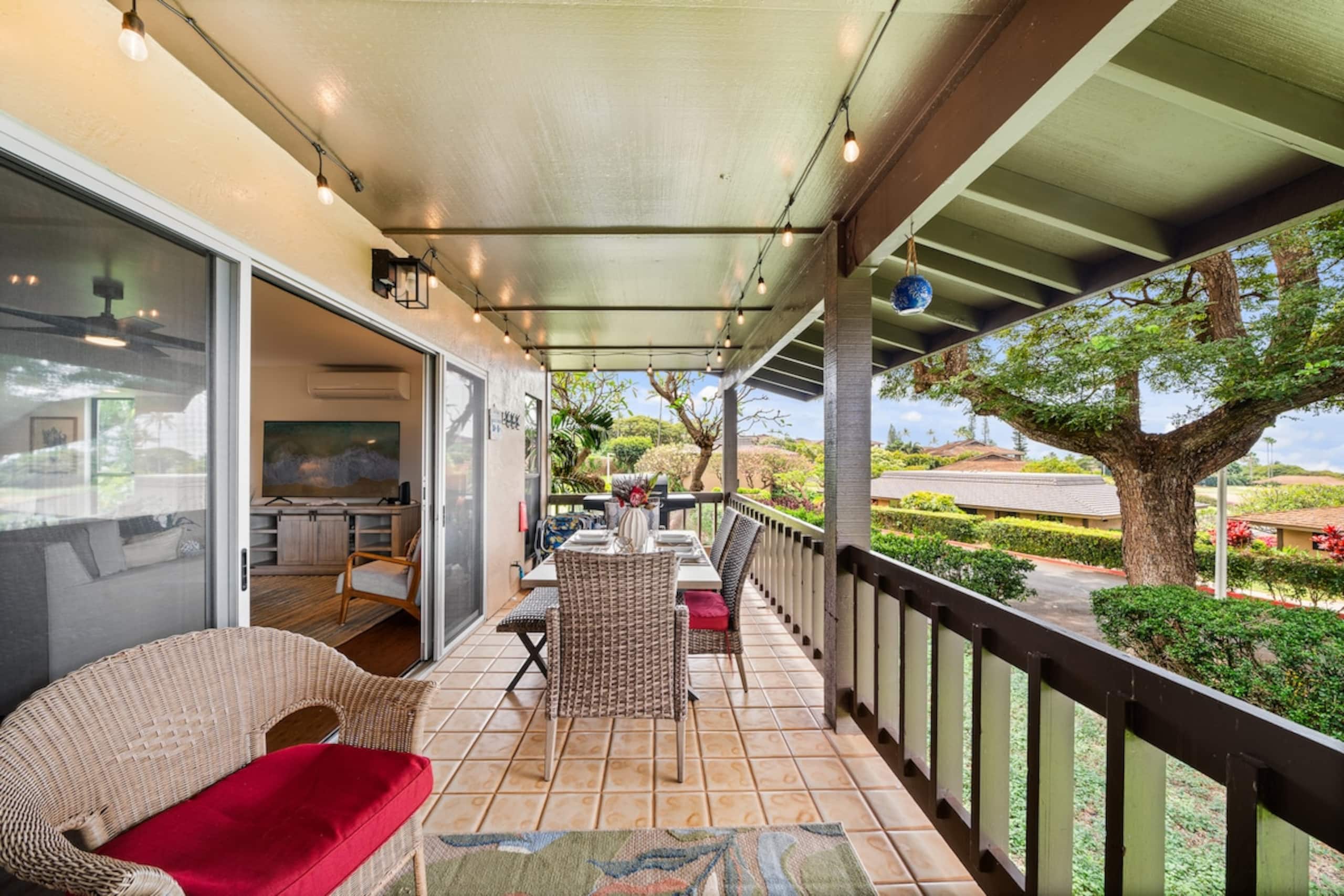 Condo in Lahaina · ★4.33 · 2 bedrooms · 2 beds · 2.5 baths - Image 31