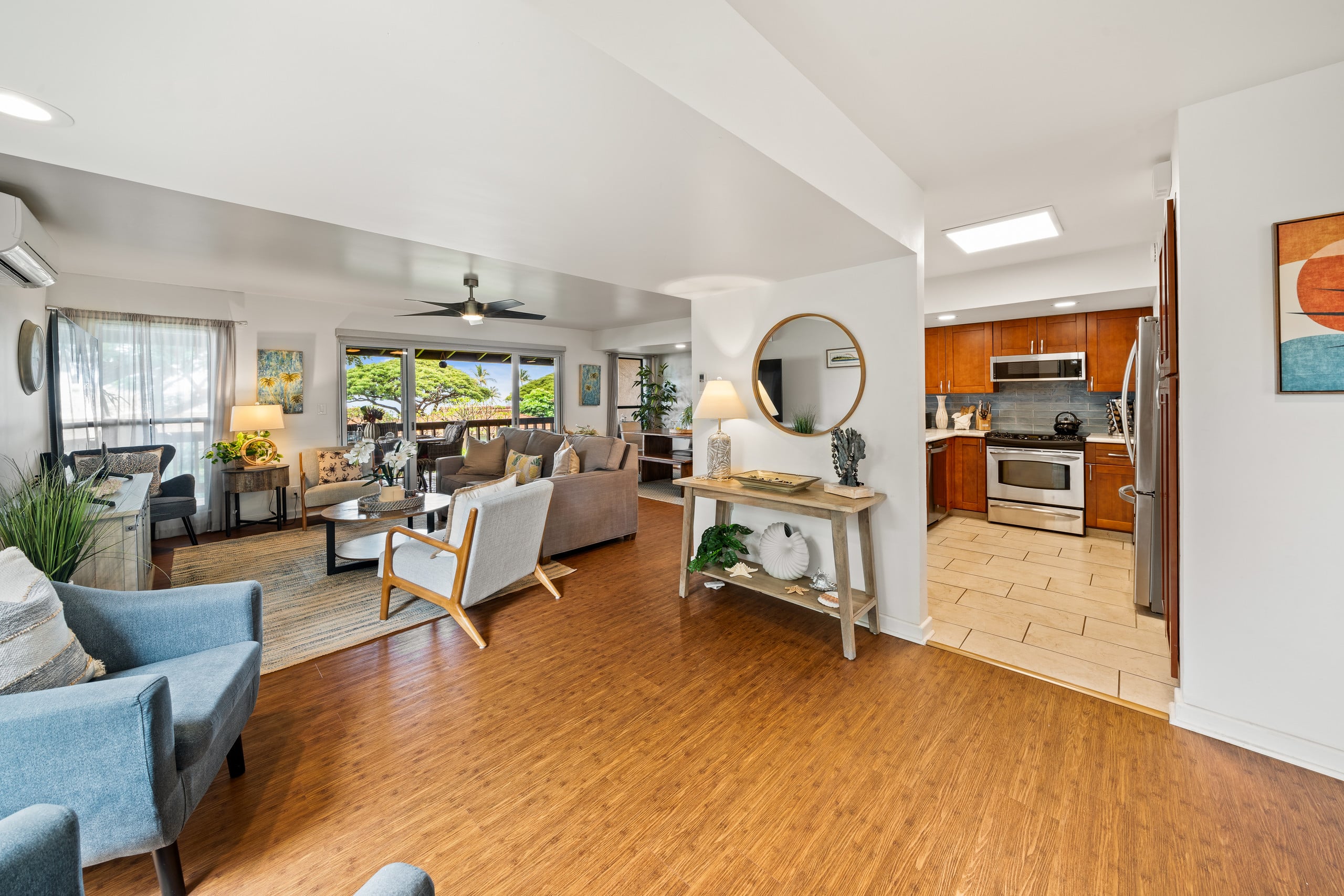 Condo in Lahaina · ★4.33 · 2 bedrooms · 2 beds · 2.5 baths - Image 46