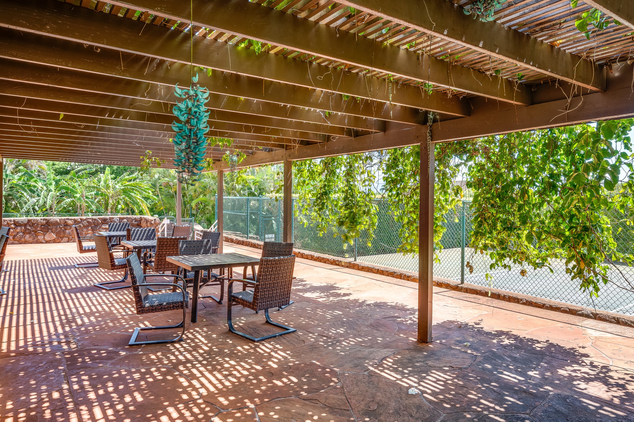 Condo in Lahaina · ★4.33 · 2 bedrooms · 2 beds · 2.5 baths - Image 25