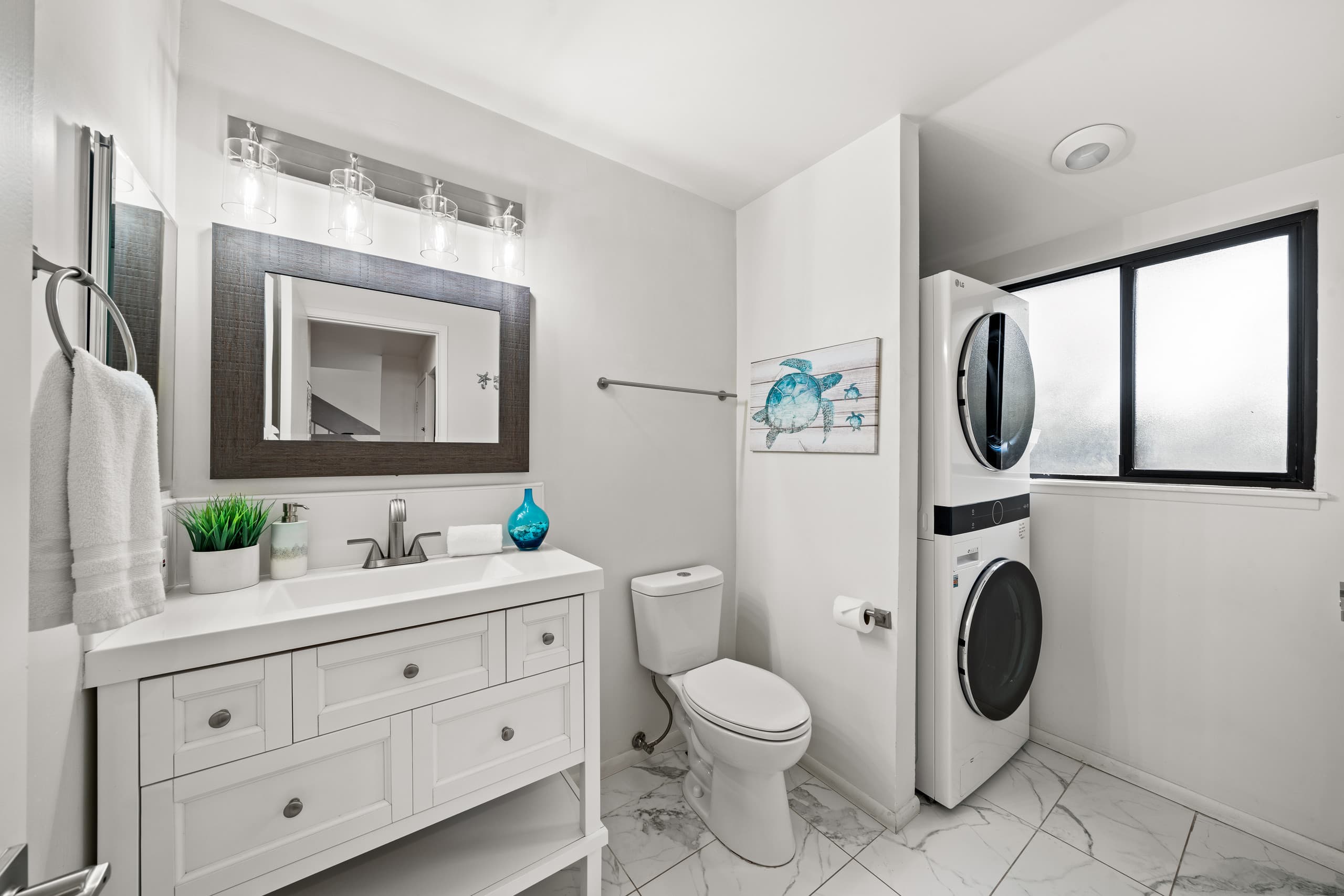 Condo in Lahaina · ★4.33 · 2 bedrooms · 2 beds · 2.5 baths - Image 23