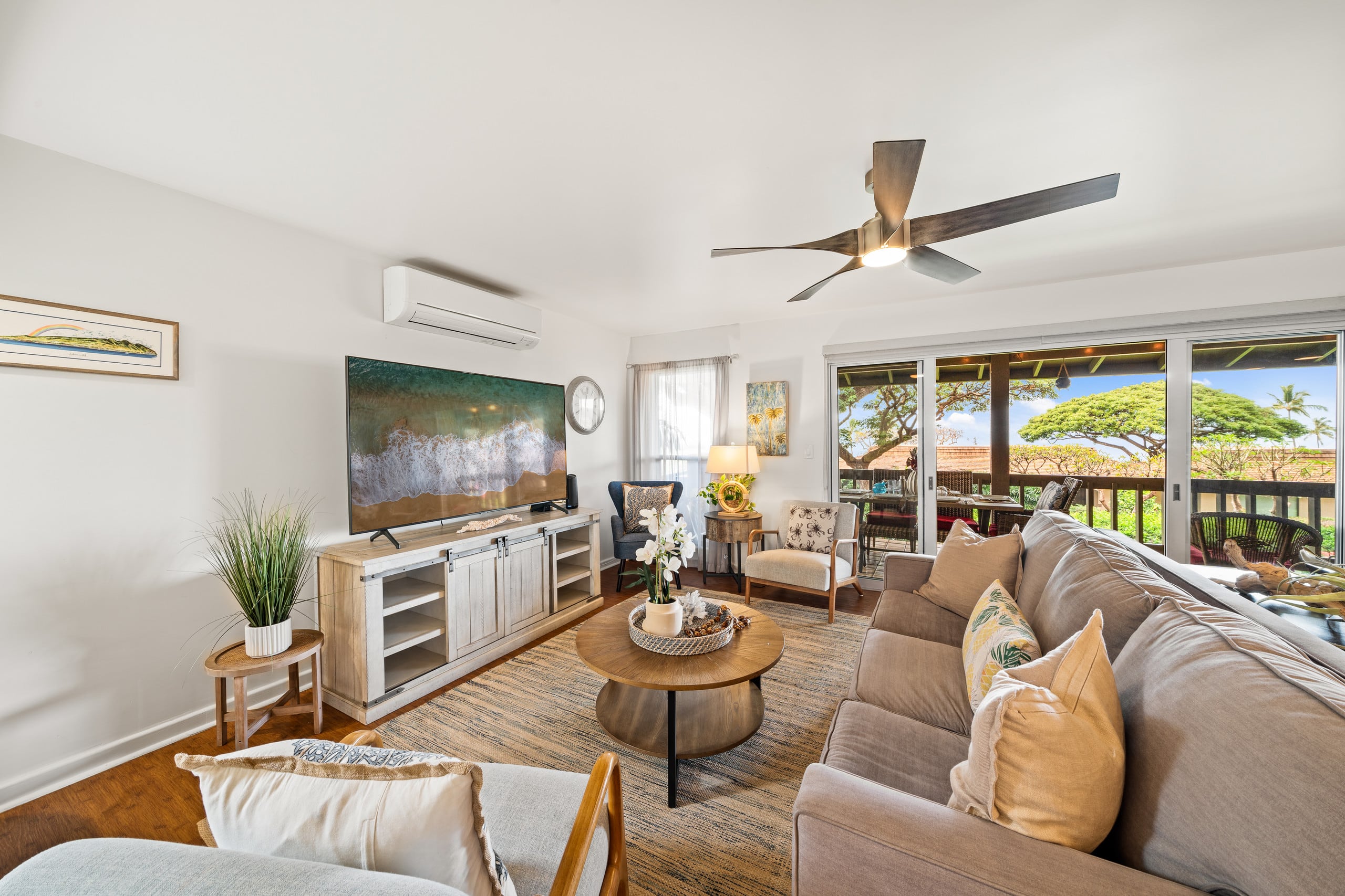 Condo in Lahaina · ★4.33 · 2 bedrooms · 2 beds · 2.5 baths - Image 40