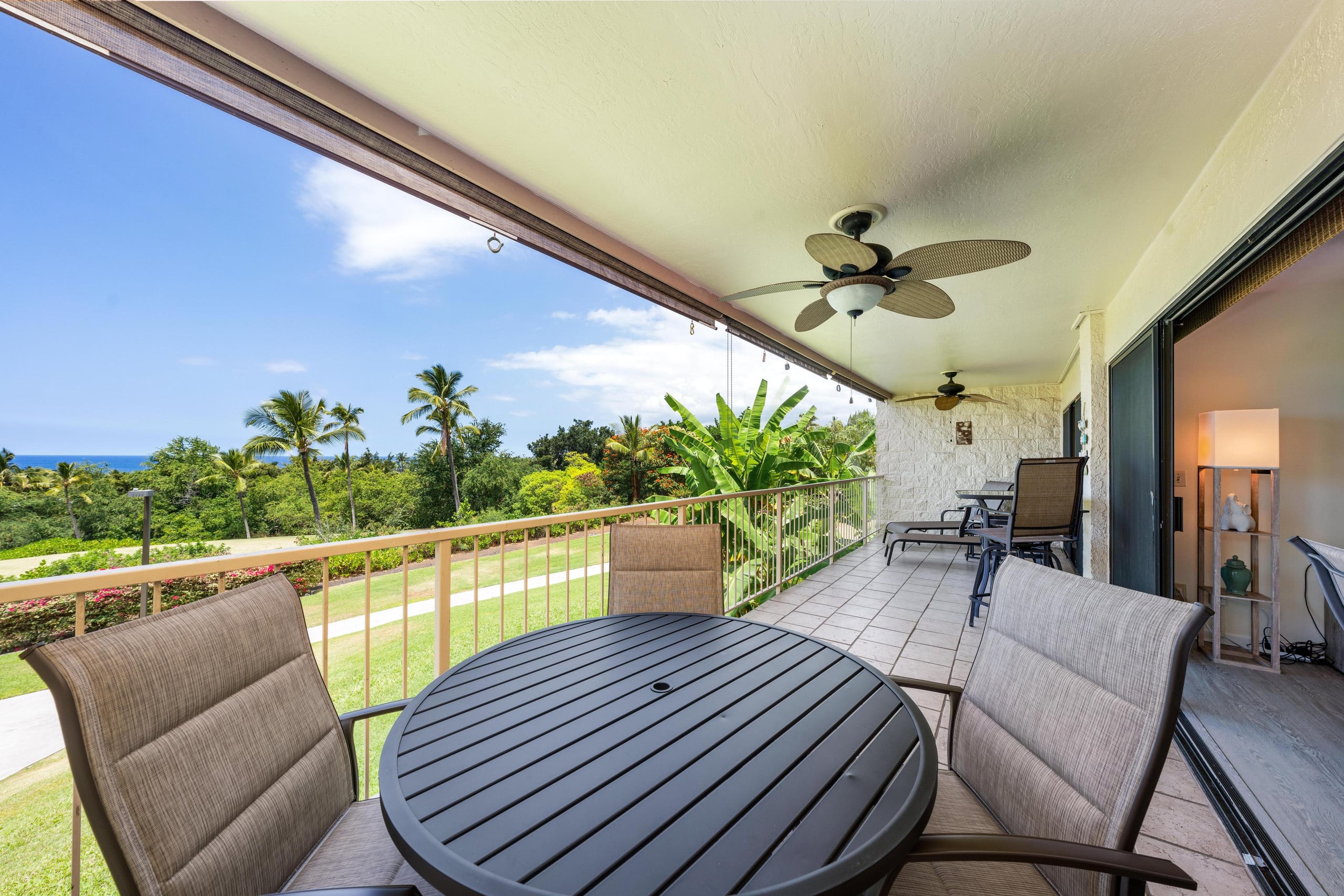 Condo in Kailua-Kona · ★4.58 · 2 bedrooms · 3 beds · 2 shared baths - Image 16