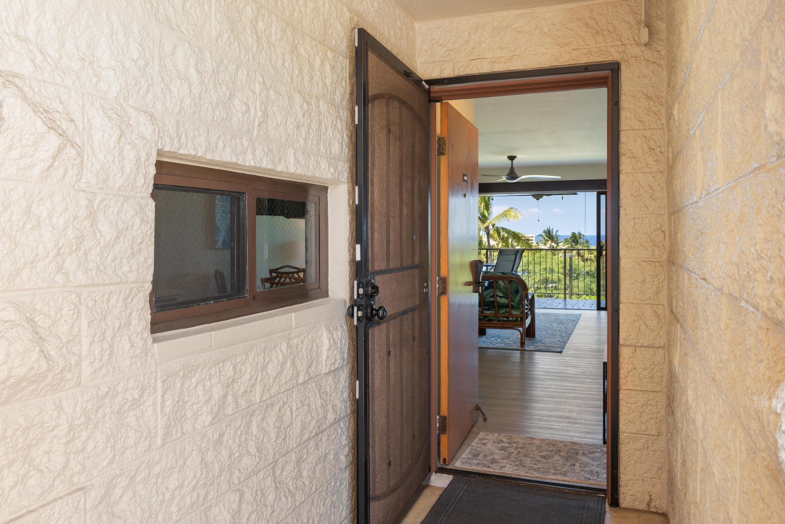 Condo in Kailua-Kona · ★4.58 · 2 bedrooms · 3 beds · 2 shared baths - Image 27