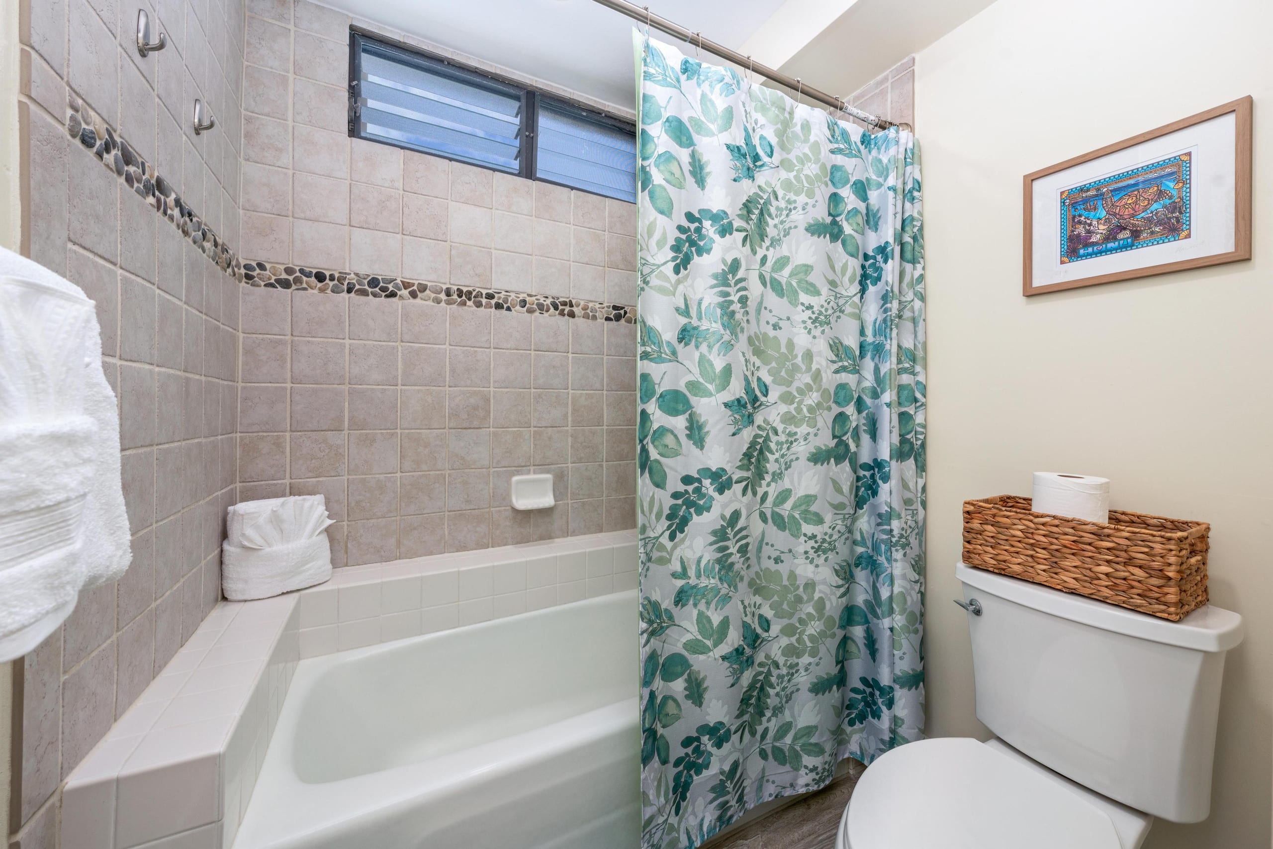 Condo in Kailua-Kona · ★4.58 · 2 bedrooms · 3 beds · 2 shared baths - Image 25