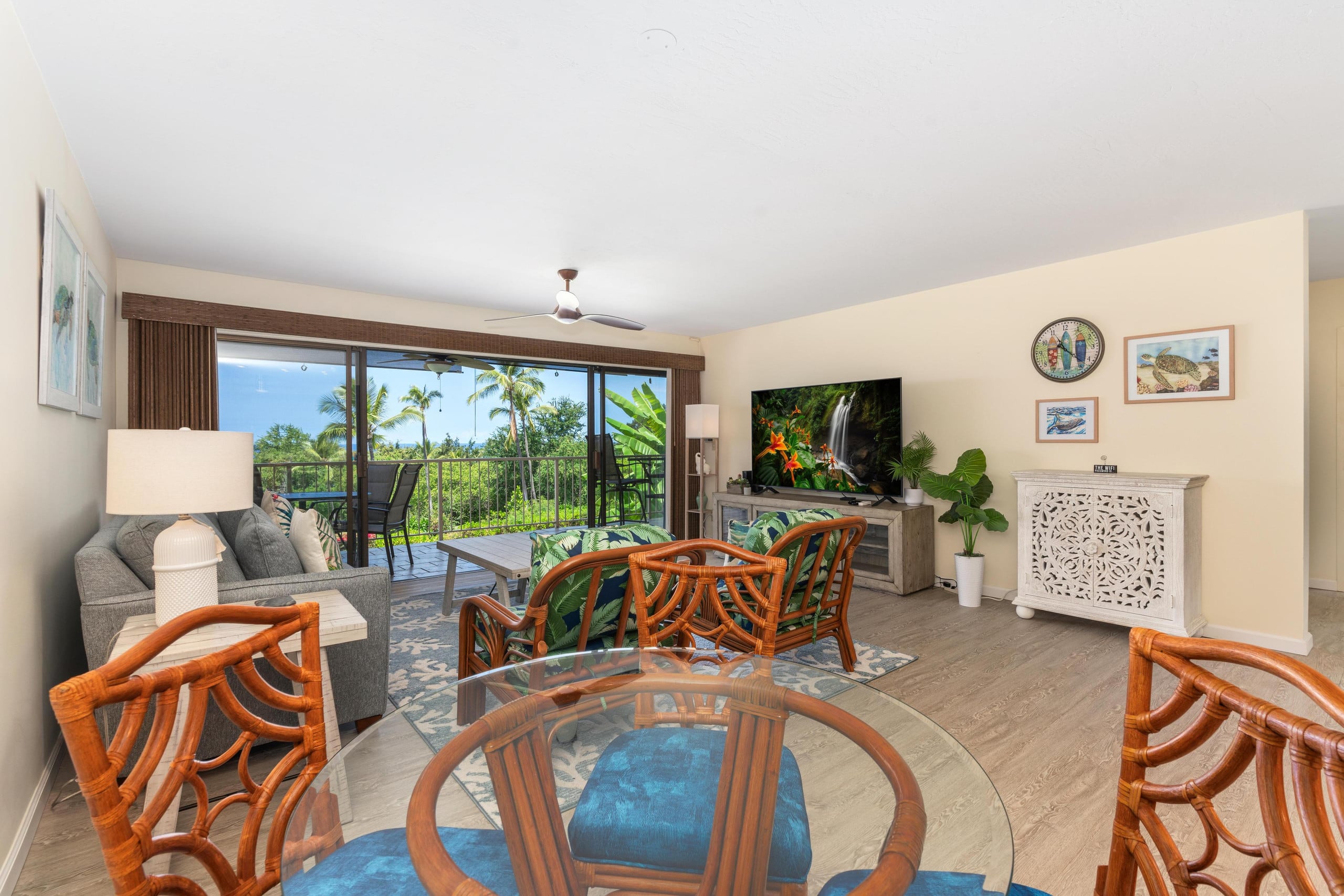 Condo in Kailua-Kona · ★4.58 · 2 bedrooms · 3 beds · 2 shared baths - Image 9